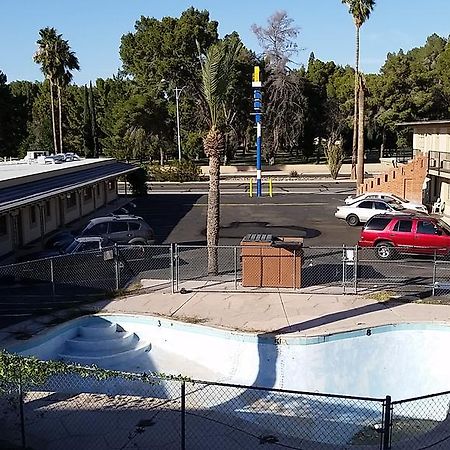 Riviera Motor Lodge Tucson Exterior photo